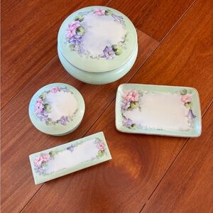 Vintage Limoges Vanity Set Powder Jar Trinket Dish Tray Ornate Gold Trim